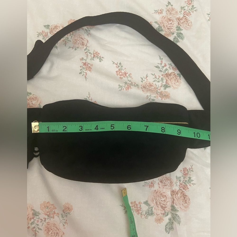 SMALL SUEDE BLACK WAIST POUCH - Picture 7 of 7